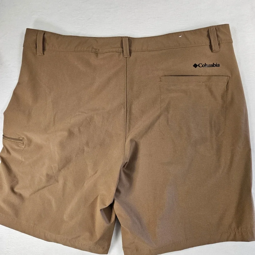 Columbia Mens Brown Stretch Outdoor Hiking Shorts 38W AO1897 Pocketed